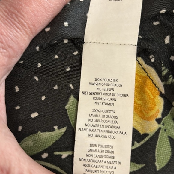 Boohoo Women’s Size 14 Yellow Floral Shrug - Picture 7 of 7